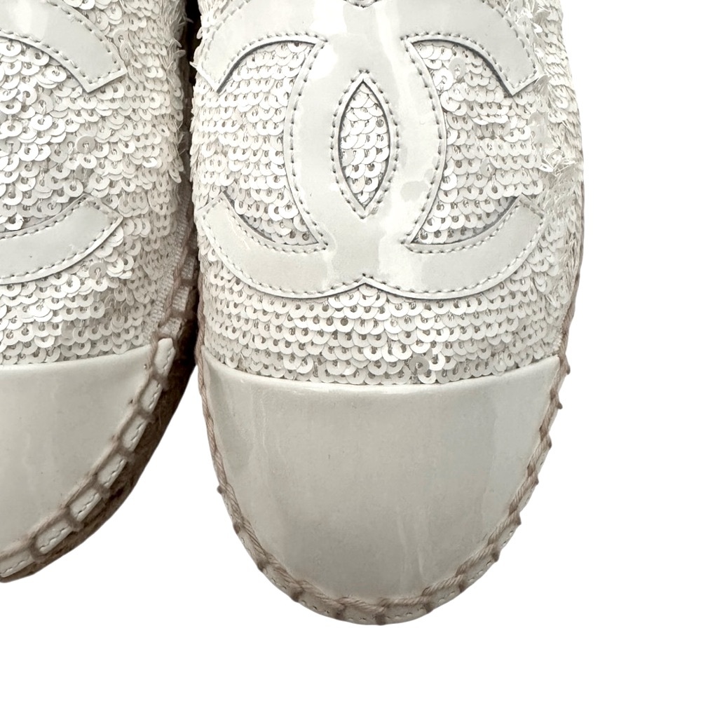 🆕💞CHANEL White Sequins Patent Leather CC Logo Cap Toe Espadrilles Flats • EU 37 - Picture 11 of 15